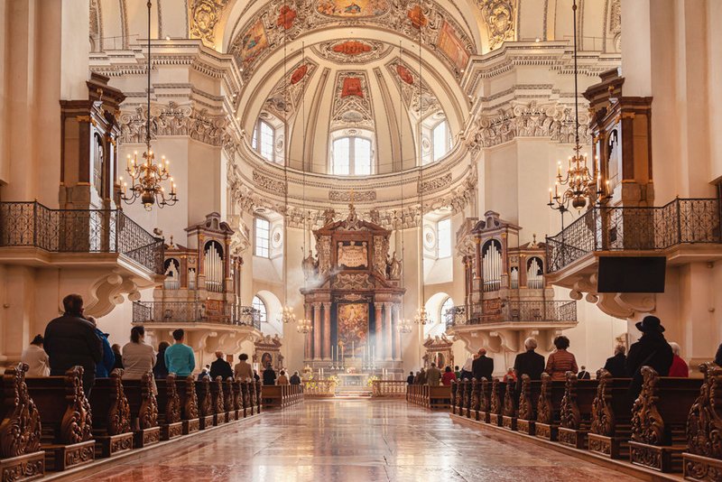 Rundes Jubiläum für Salzburgs Domherren