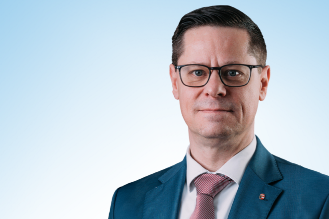 Portraitfoto von Andreas Hochwimmer
