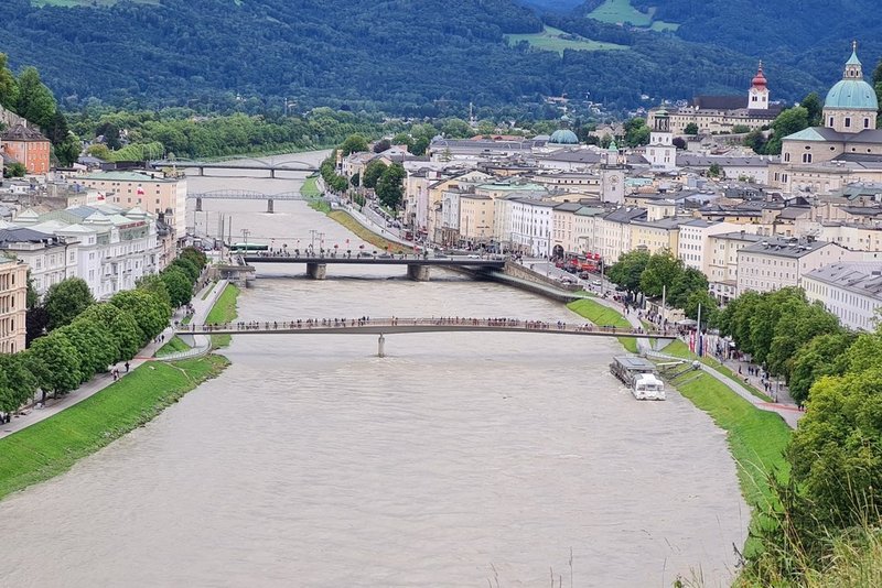 Salzburger reden bei "ihrer" Salzach mit