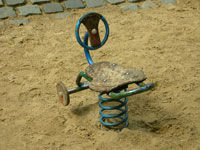 Mischa Reska, Spielgerät im Sand