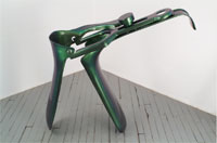 "Speculum I", 2006, Flip-Flop Autolack auf Fiberglas, 120 x 110 x 40 cm