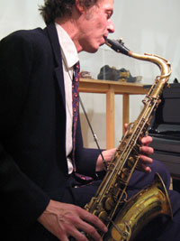 Stephen Mathewson, Saxophon