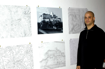 Der mexikanische Künstler Saul Villa hat im Herbst 2003 im Landesatelier im Künstlerhaus gearbeitet. Im Austausch dazu fuhr die Salzburger Fotokünstlerin Elisabeth Wörndl im Frühjahr 2004 drei Monate nach Mexico City.