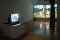 The Moderns (Vienna), 2005, Video, 4.29 Min. Space-Girl Dance 2009, Video, HD, 3 Min.