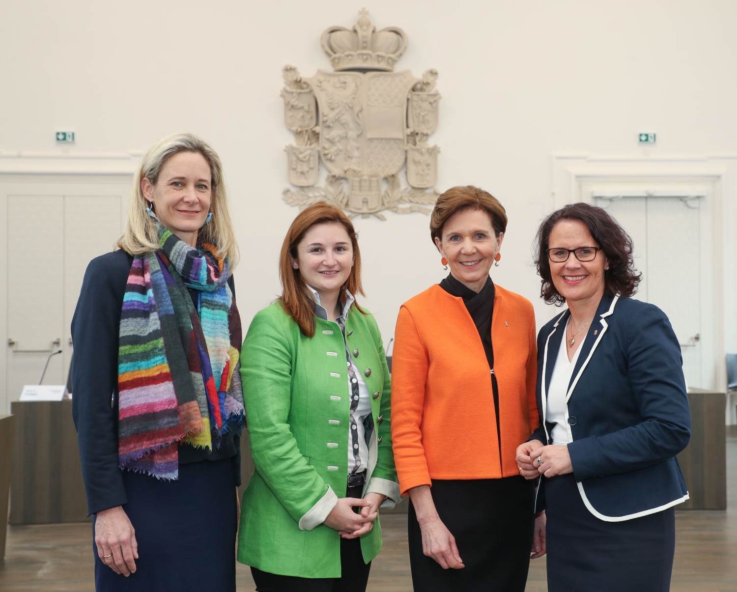 Die Klubobfrauen Kimbie Humer-Vogl, Marlene Svazek und Daniela Gutschi gemeinsam mit Landtagspräsidentin Brigitta Pallauf